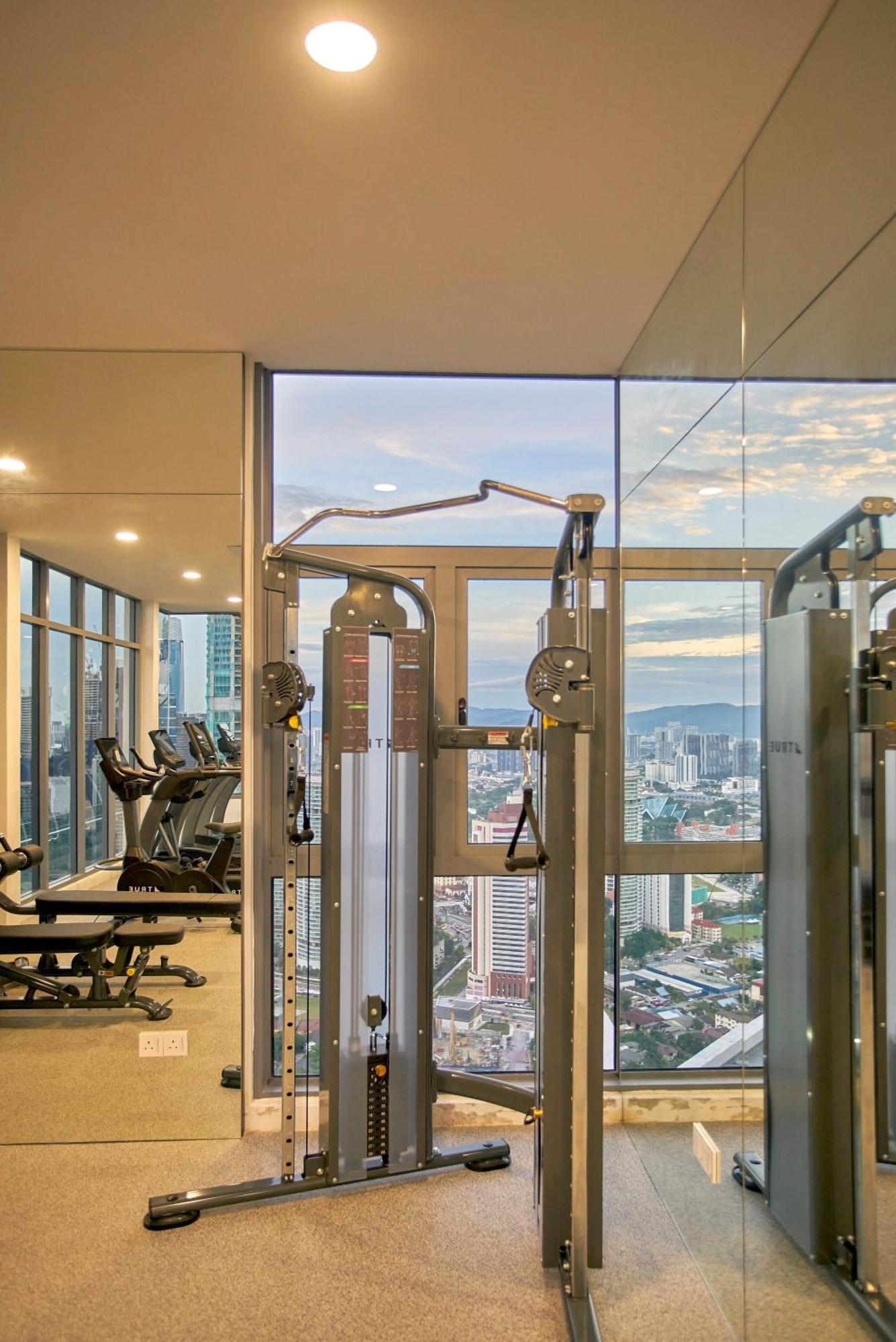 Royce Residence Klcc By Cobnb Kuala Lumpur Exterior foto